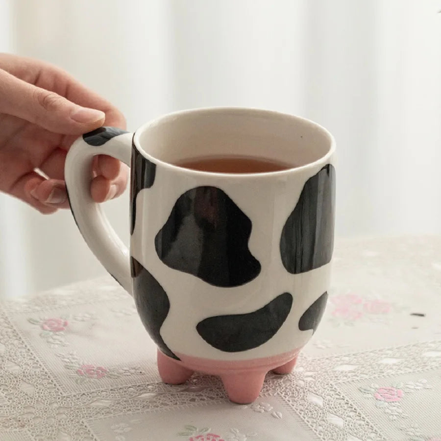 1pc, 500ml/17oz copo de cerâmica bonito dos desenhos animados, padrão criativo de vaca e copo de caneca de água com pés, copo de café verão inverno drinkware, presente