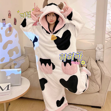 Pijama Kigurumi Feminino de Vaca com Capuz